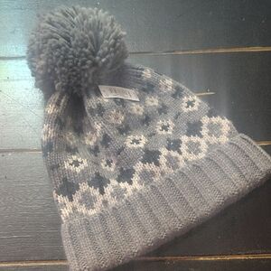 GAP WOMENS POM-POM WINTER BEANIE/HAT 🥶🥶🥶🥶🥶🥶🥶🥶🥶🥶🥶🥶🥶🥶